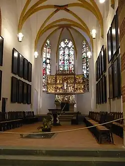 Altar and Bach's tomb
